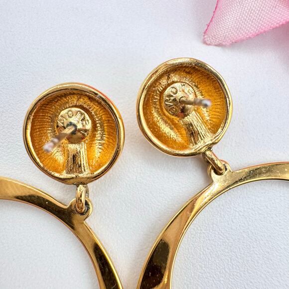 Vintage Monet Cream Enamel Hoop Dangle Earrings Big Bold Chic 80s 90s Runway - Picture 7 of 9